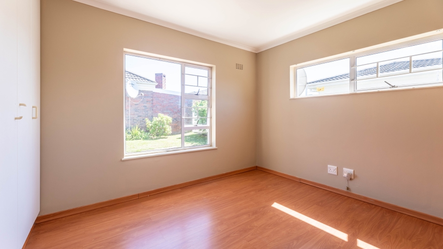 2 Bedroom Property for Sale in Parklands Western Cape
